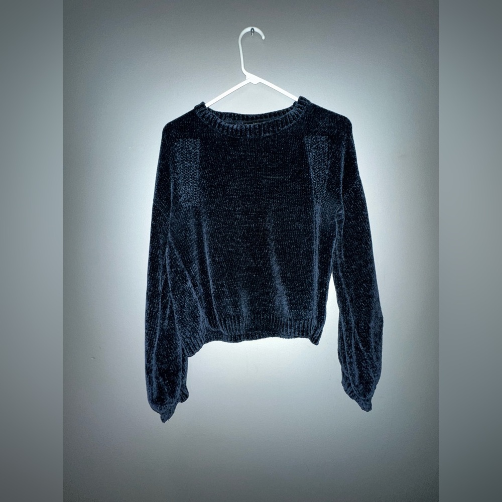 Cropped sweater